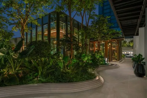 The Ritz-Carlton, Bangkok - 4