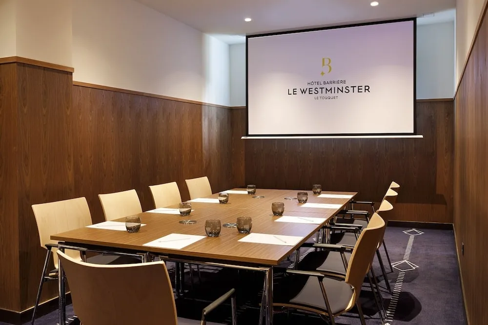 The Pierre, A Taj Hotel, New York - 3