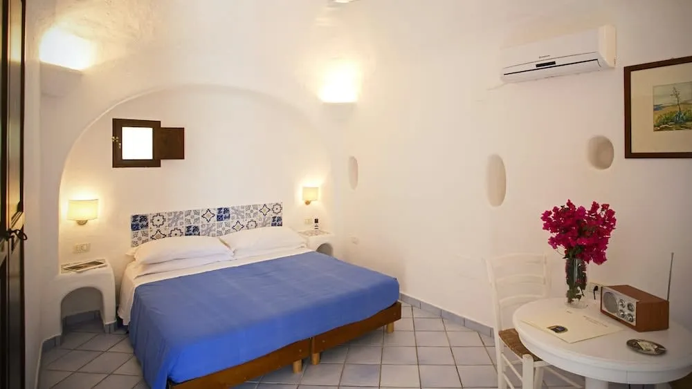 Albergo I Dammusi Di Borgo Cala Creta - 5