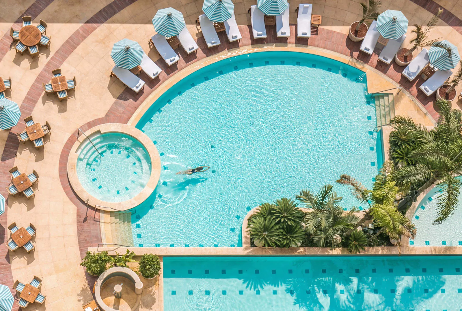 Four Seasons Hotel Cairo at Nile Plaza - 2