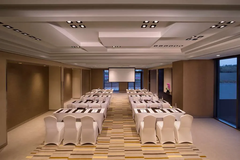 Hyatt Regency Dubai Creek Heights - 3