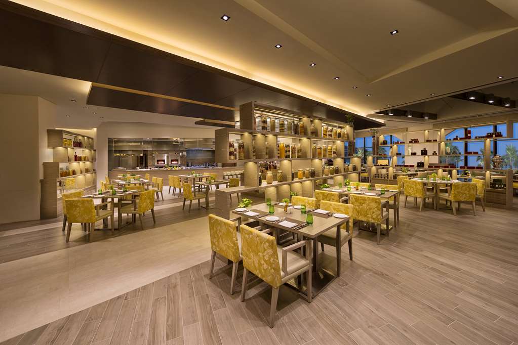Hyatt Regency Dubai Creek Heights - 4