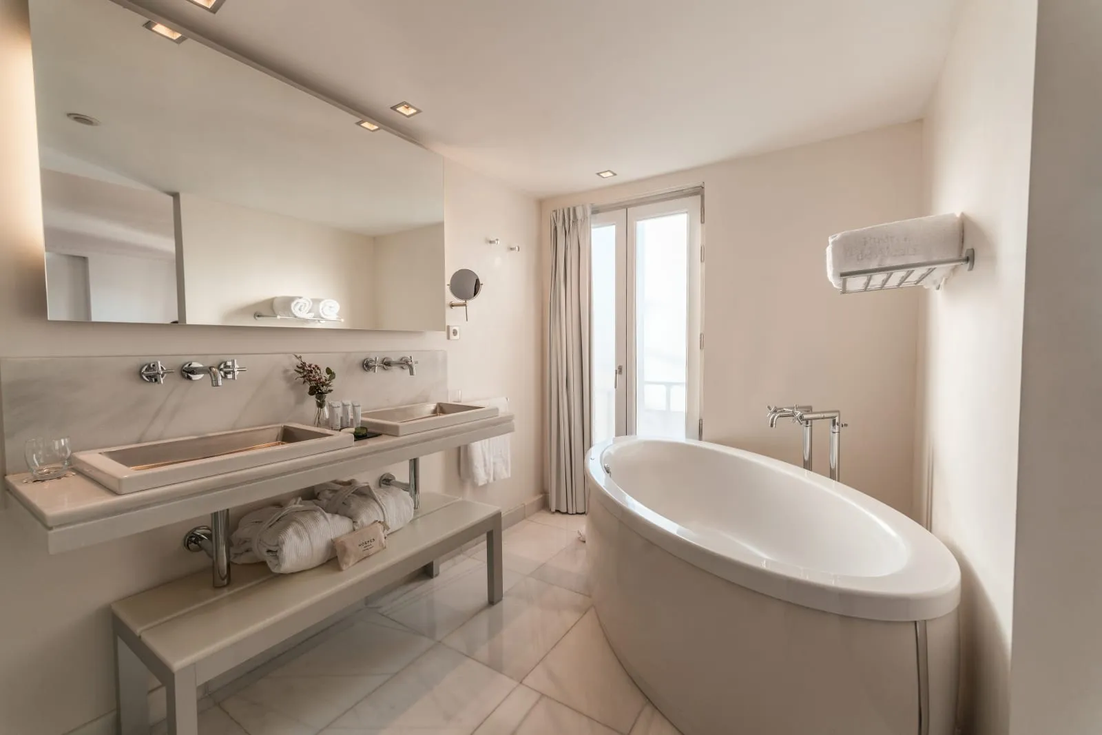 Hospes Puerta de Alcalá, a Member of Design Hotels - 3