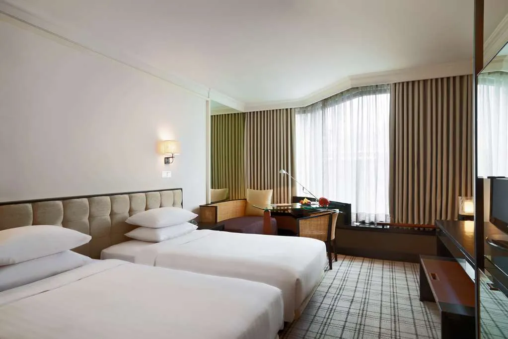 Grand Hyatt Erawan Bangkok - 2