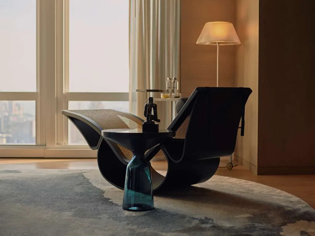 Equinox Hotel New York - 5