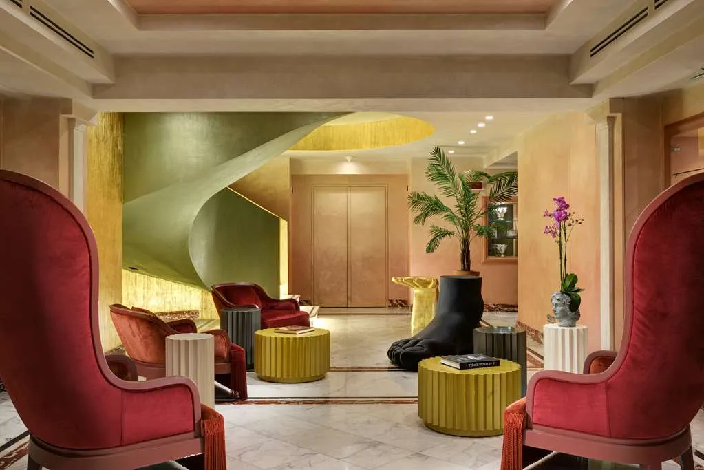 Leon's Place Hotel - 2