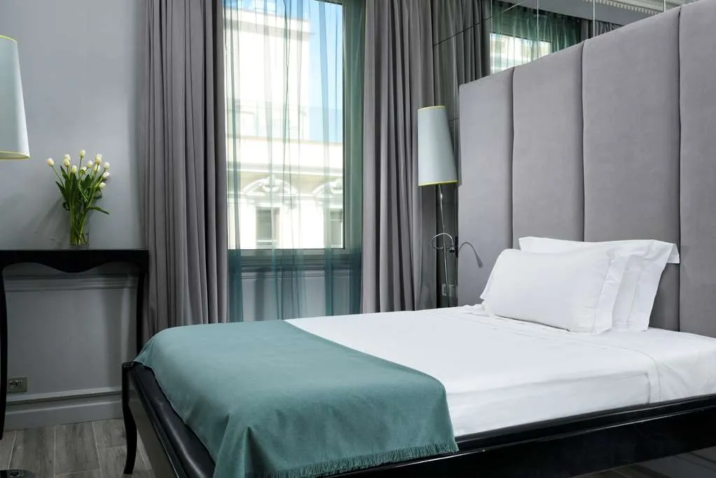Leon's Place Hotel - 3