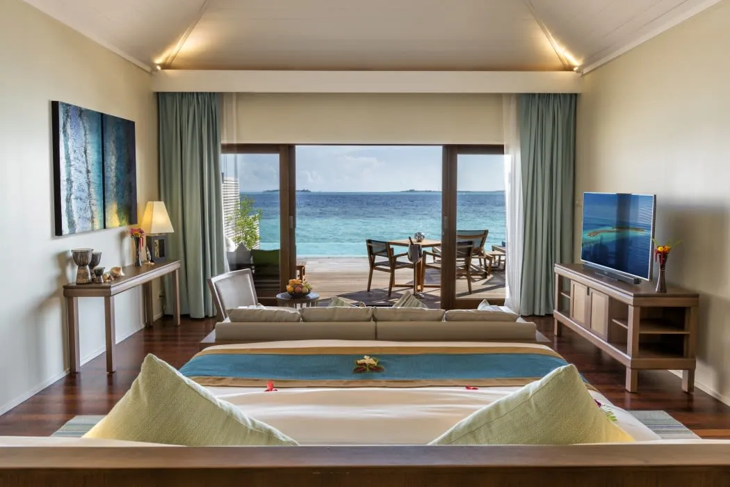Hurawalhi Island Resort - 5