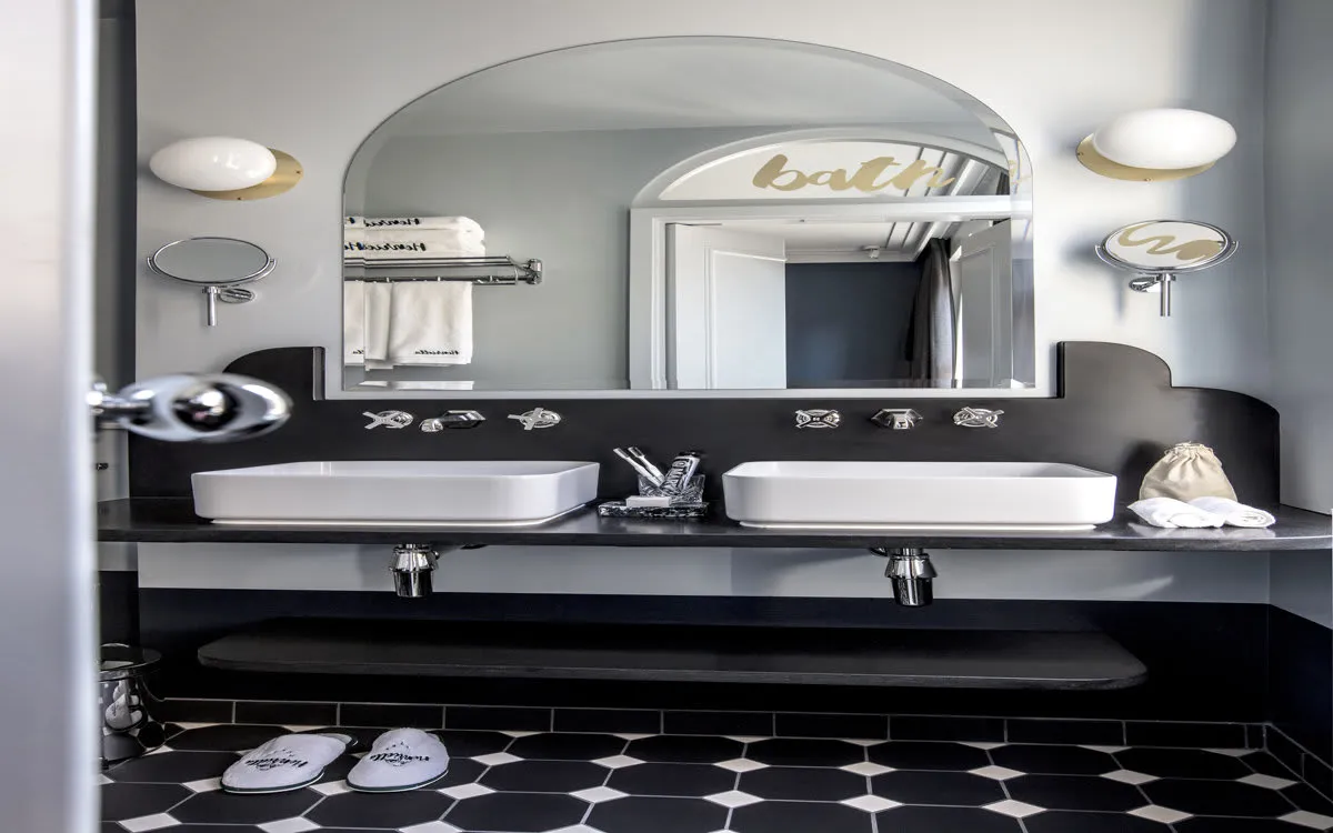 Henrietta Experimental - 3