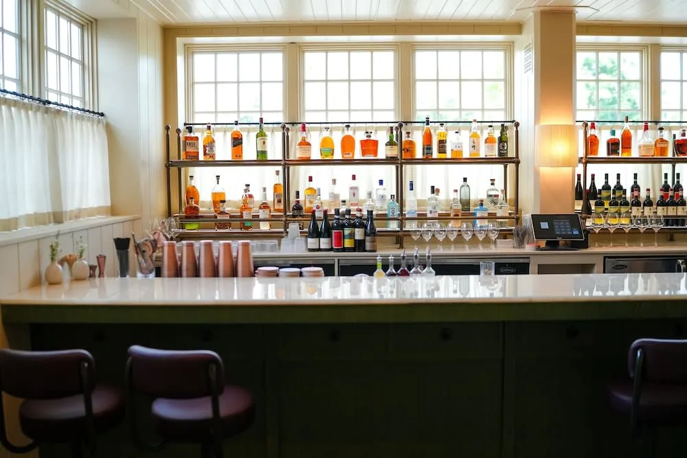 Canoe Place Inn and Cottages - 5