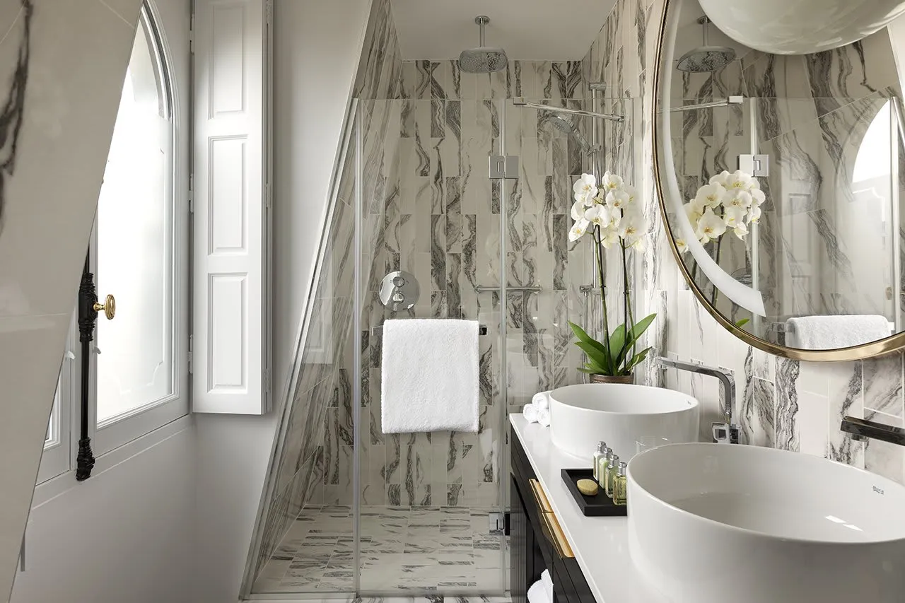 La Clef Champs-Élysées Paris by The Crest Collection - 2