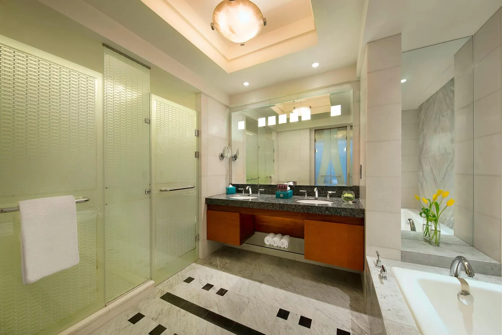 The Nile Ritz-Carlton, Cairo - 4