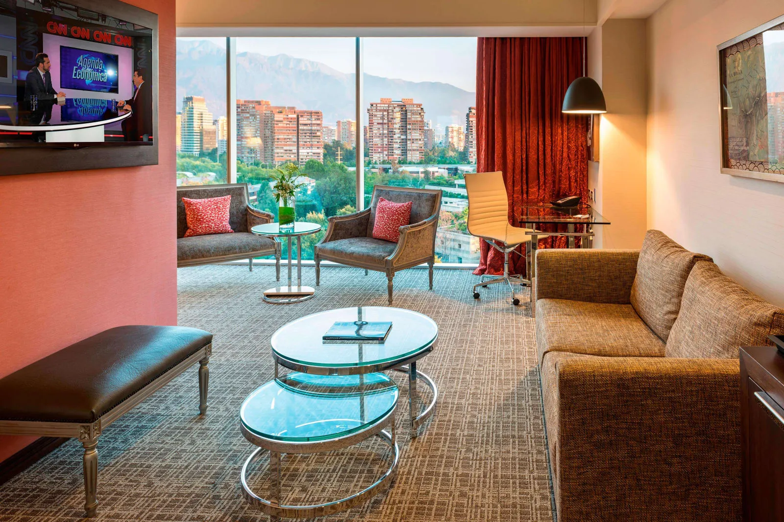 Renaissance Santiago Hotel - 4