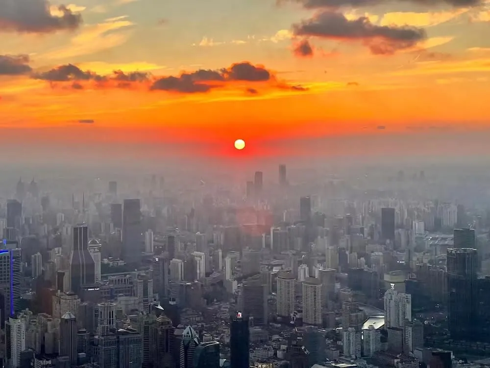 J Hotel Shanghai Tower - 5