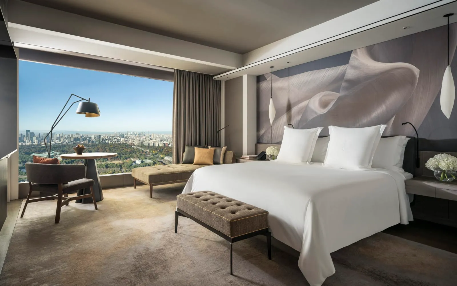 Four Seasons Hotel Tokyo at Otemachi - 3