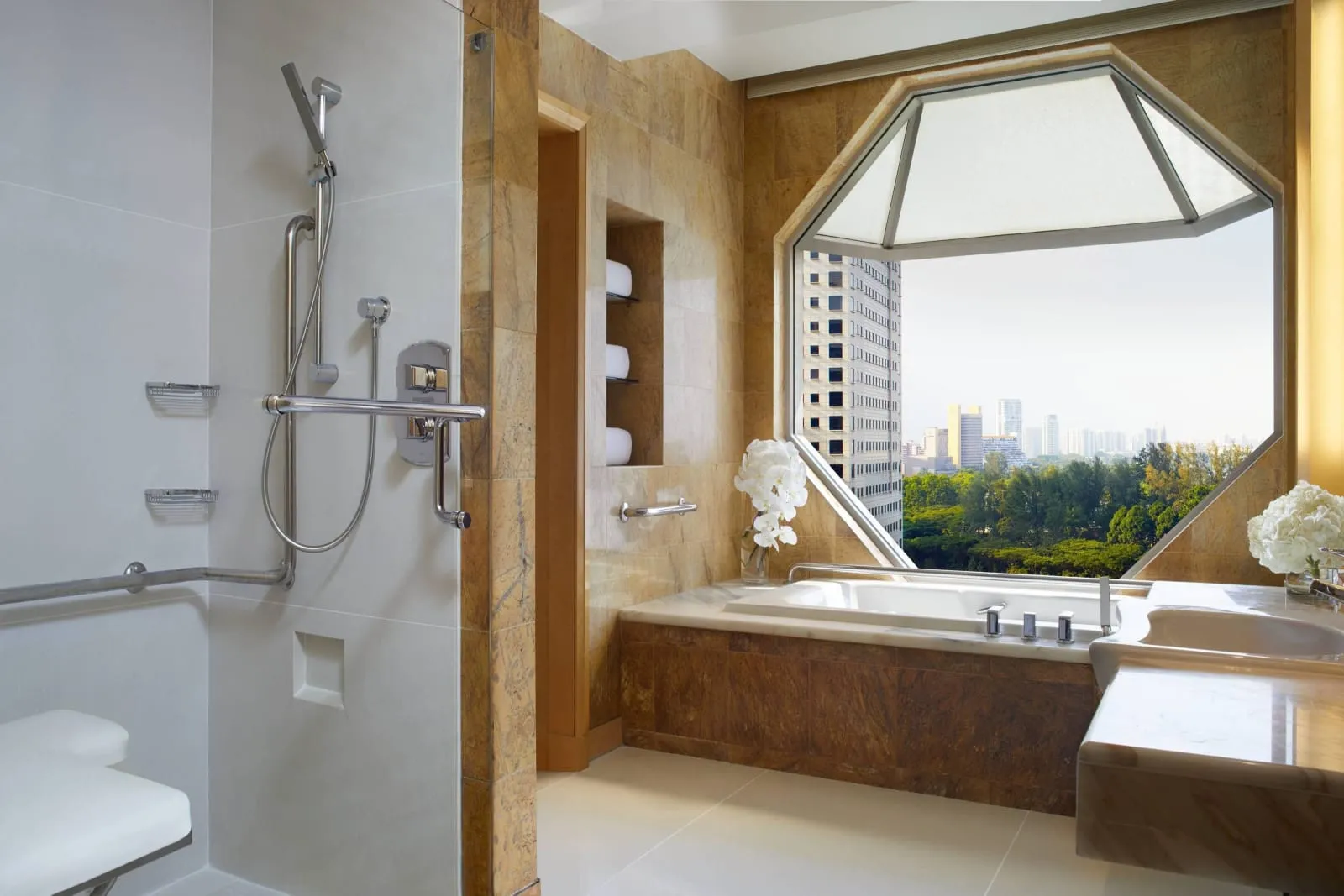 The Ritz-Carlton, Millenia Singapore - 5