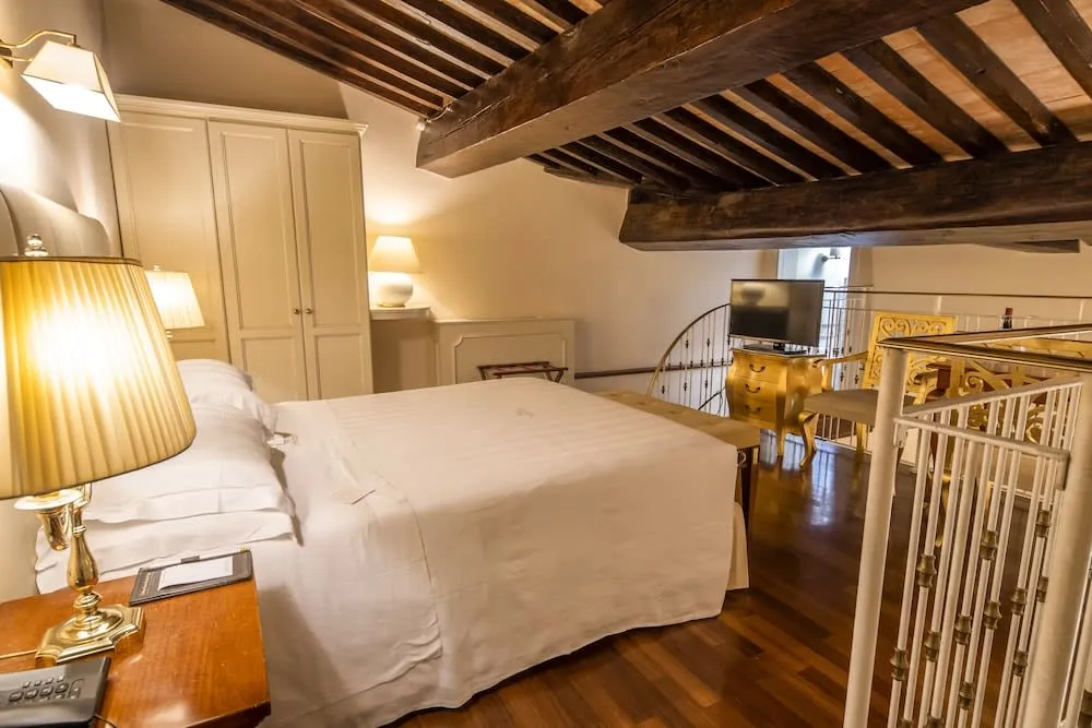 Golden Tower Hotel & Spa - 4