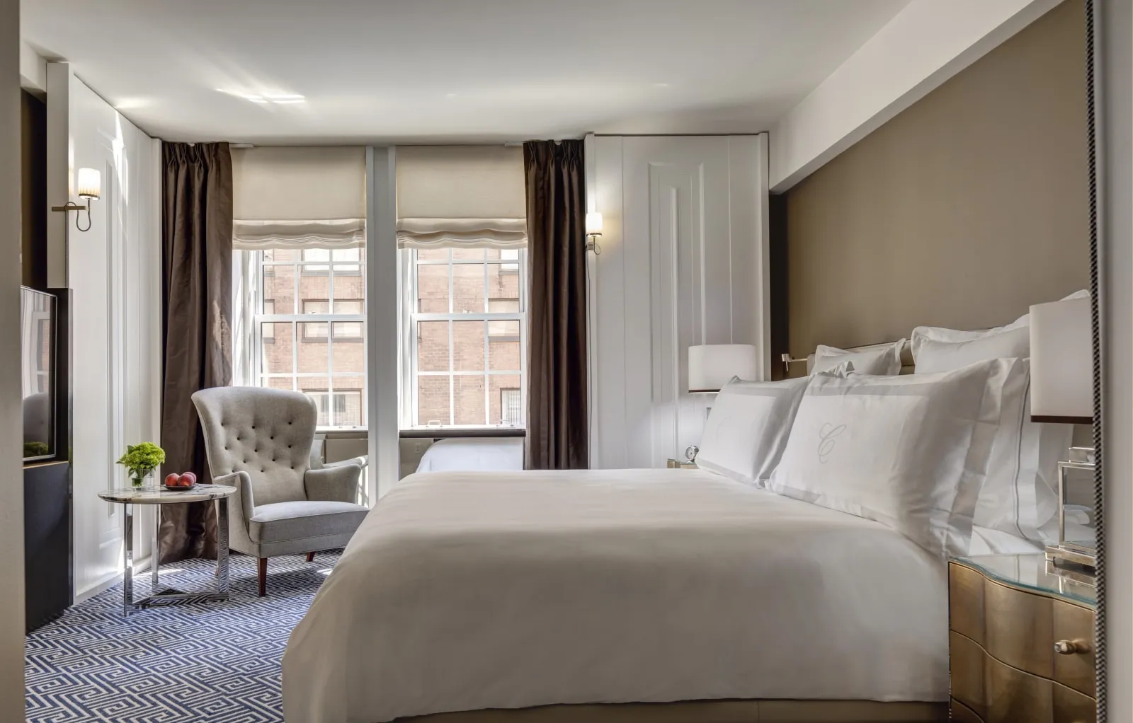 The Carlyle, A Rosewood Hotel - 2