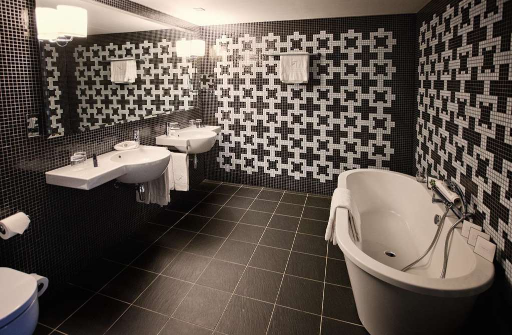 The Fitzwilliam Hotel Belfast - 5