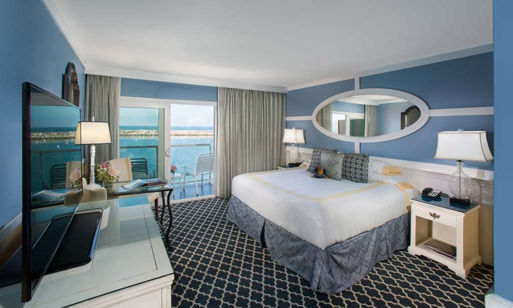 The Portofino Hotel & Marina, a Noble House Hotel - 5