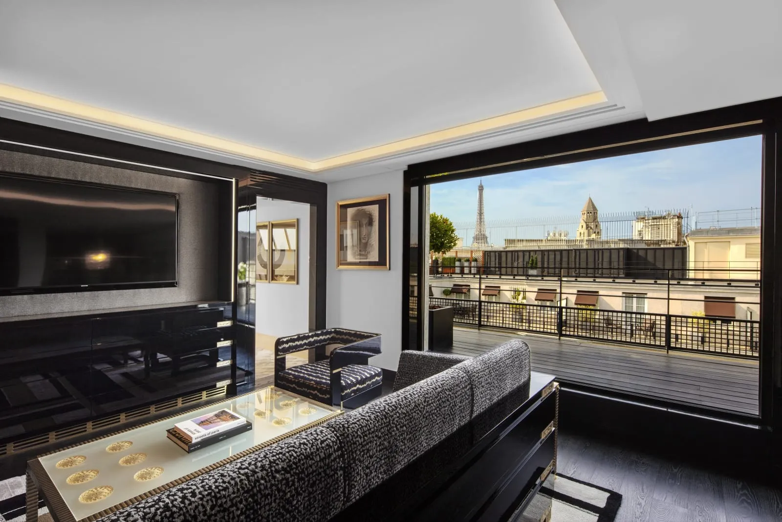 Prince de Galles, a Luxury Collection Hotel, Paris - 3