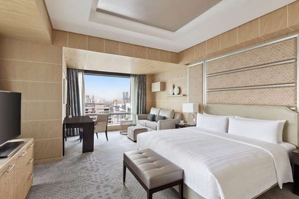 Shangri-La The Fort, Manila