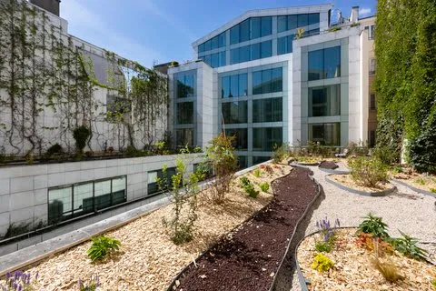 La Clef Tour Eiffel Paris by The Crest Collection - 4