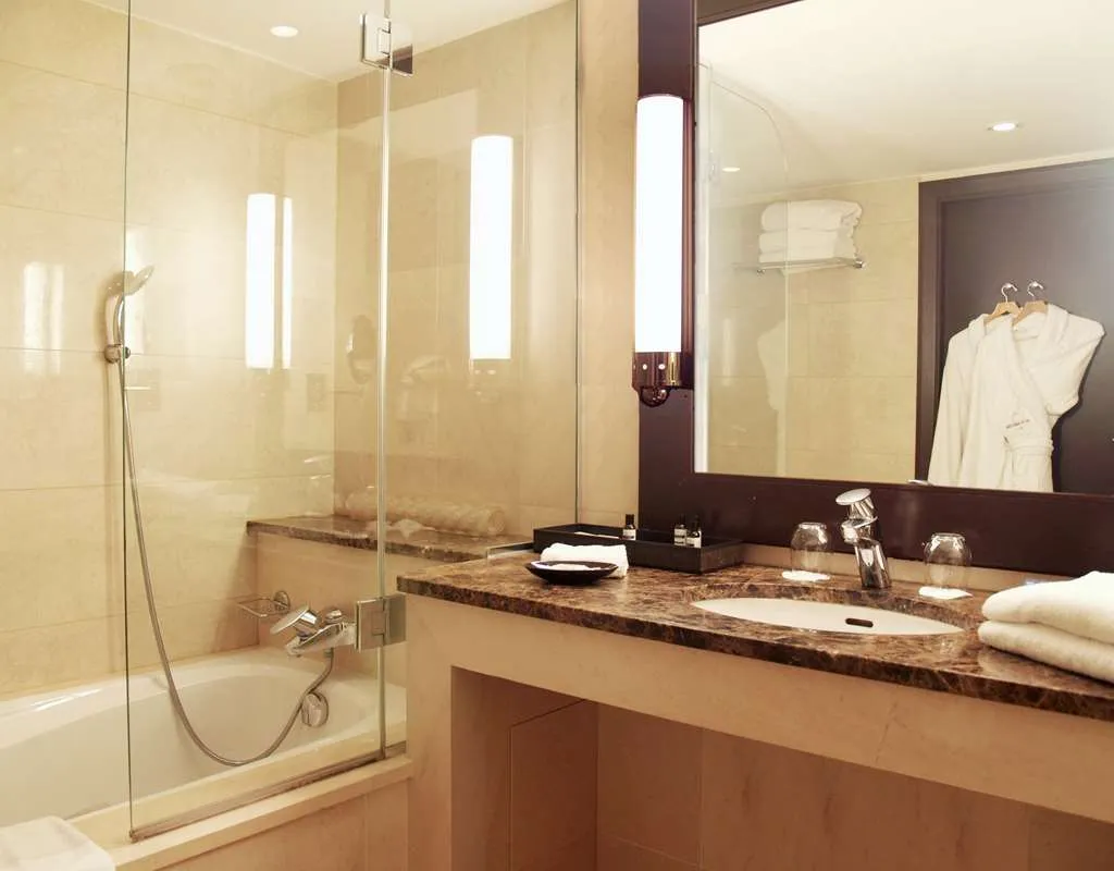 Hyatt Regency Nice Palais de la Méditerranée - 3