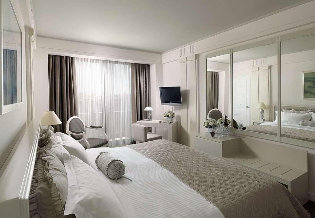 NJV Athens Plaza — 7