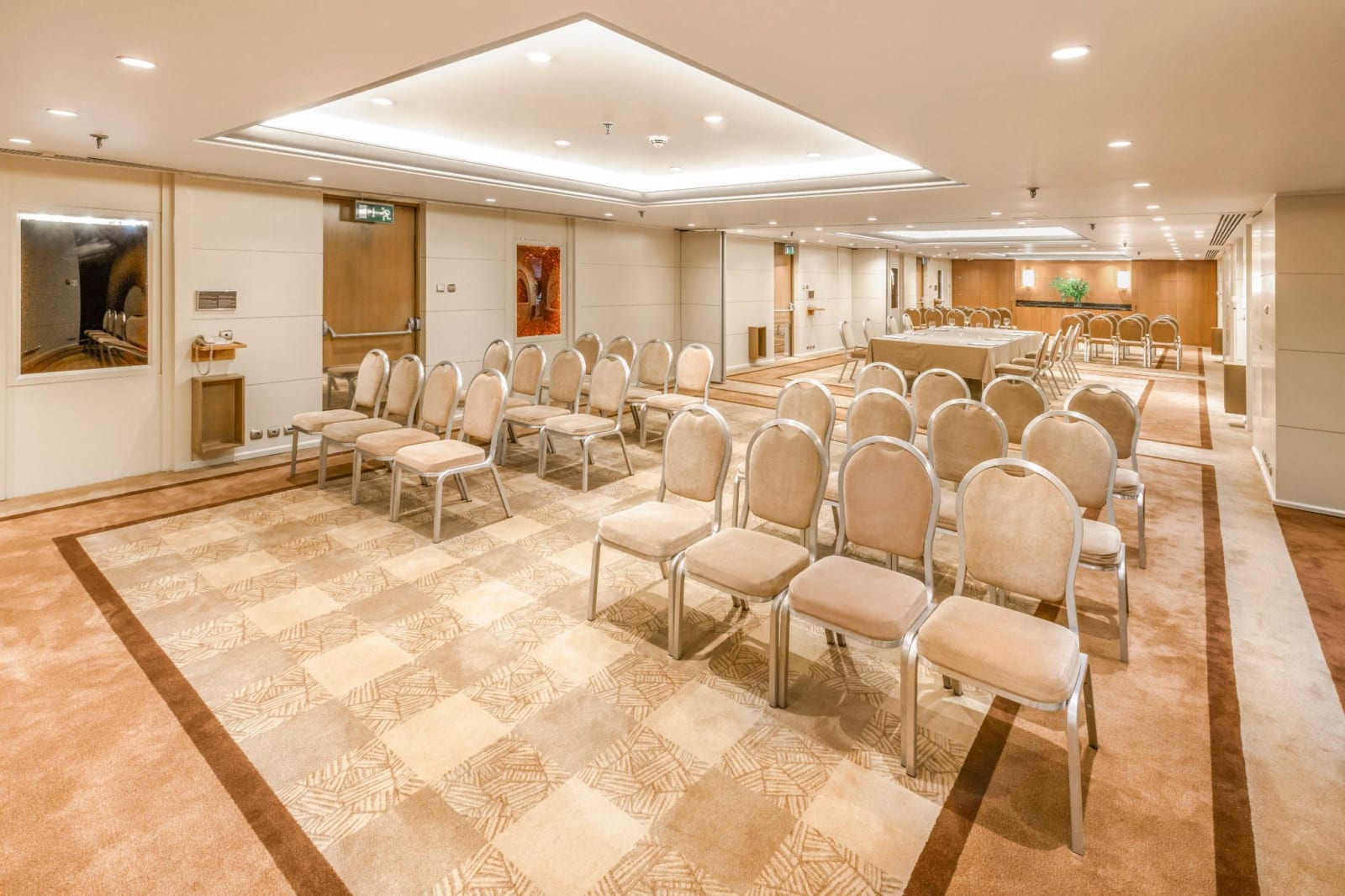 Athenaeum InterContinental — 9
