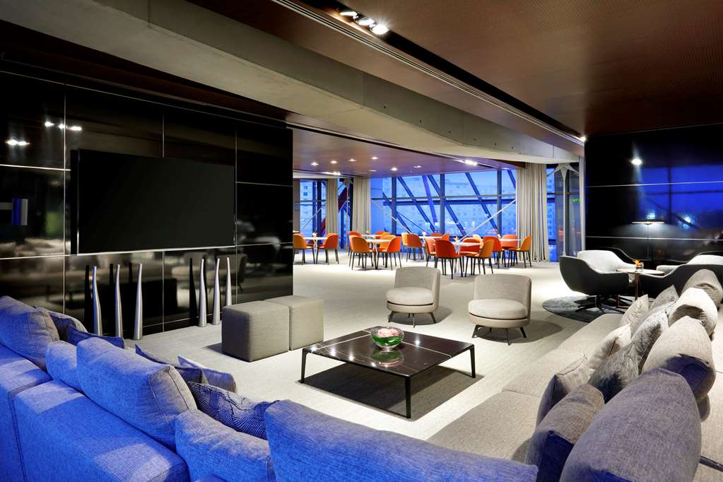 Hyatt Regency Barcelona Tower — 9