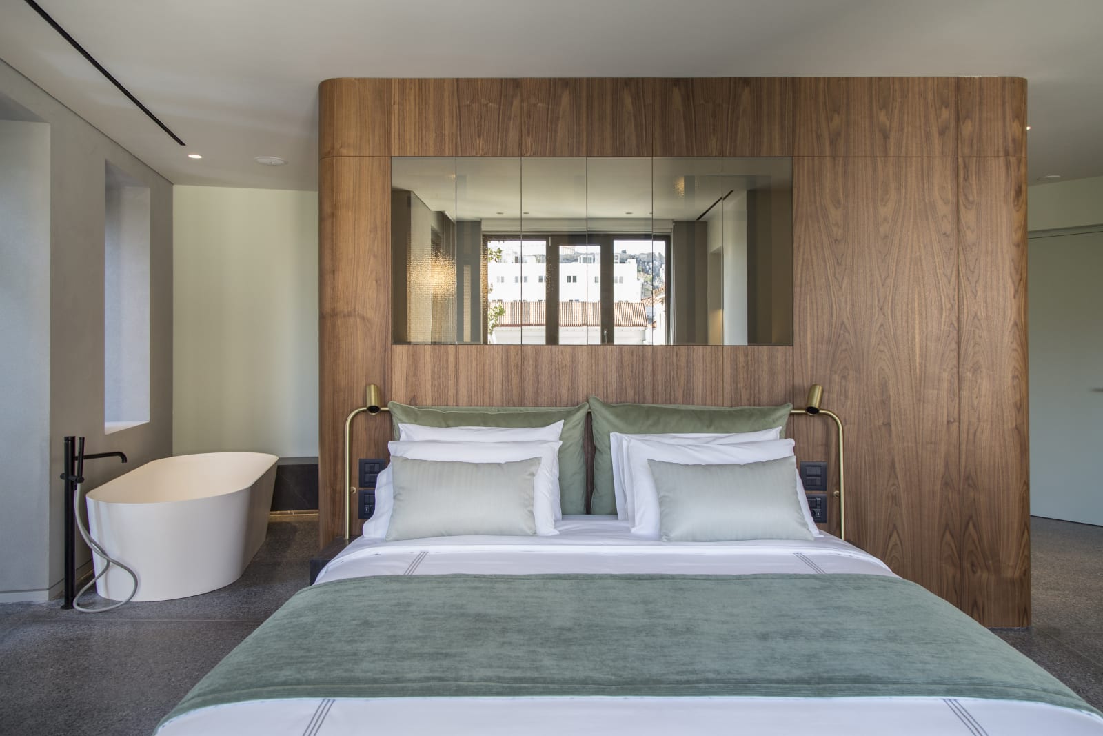 Perianth Hotel — 7
