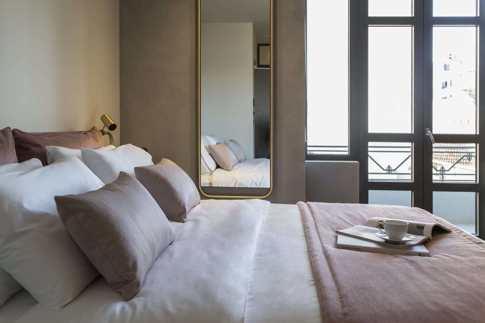 Perianth Hotel — 9