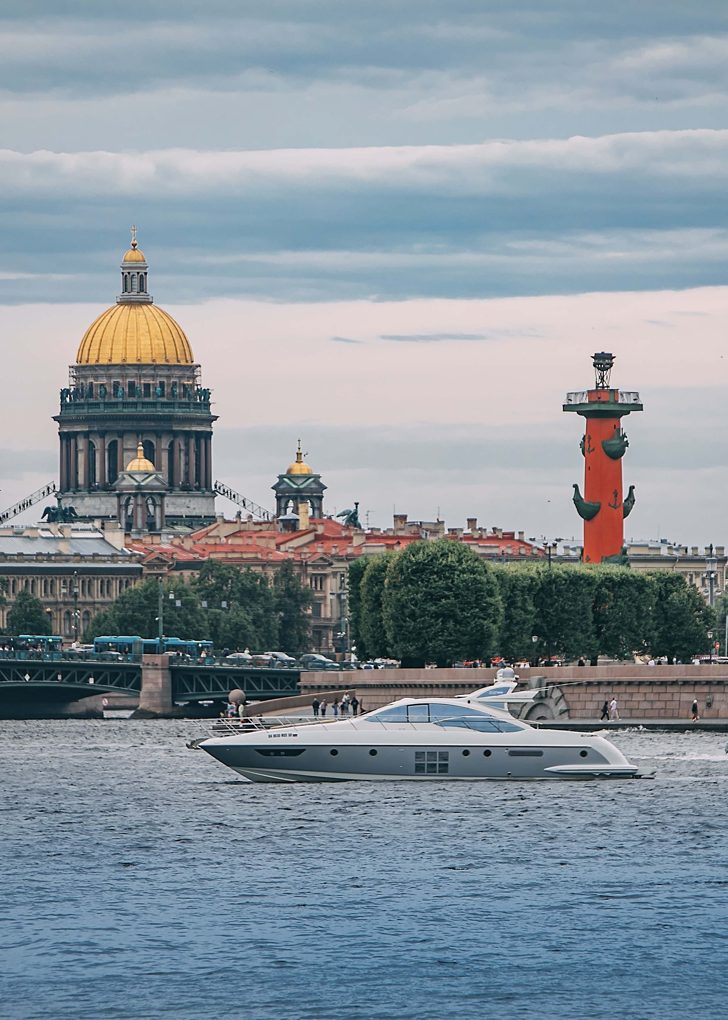 Каналы, Парадная Нева и Финский залив из центра Санкт-Петербурга