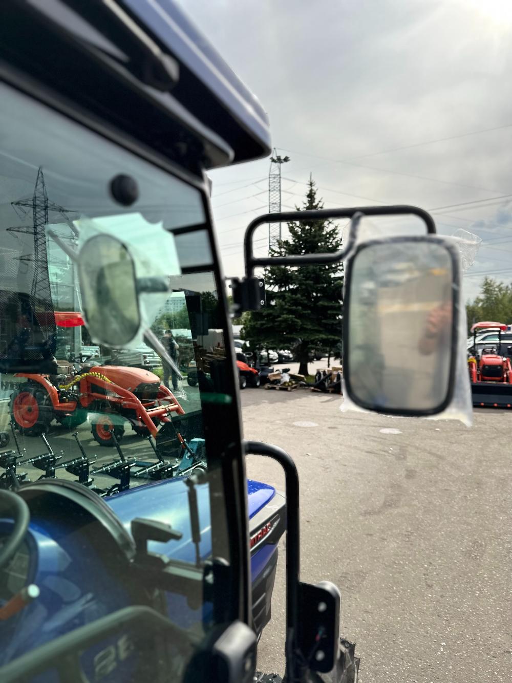 Трактор Farmtrac 26 4WD CAB