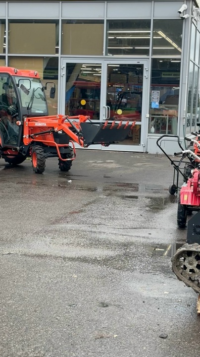 Трактор Kubota B2441 с фронтальным погрузчиком Kubota  #Kubota #kubota  #трактор  #минитрактор