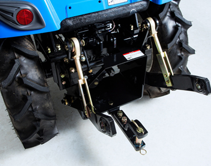 Минитрактор Yanmar LS MT1.25 HST - Мощная 3-точечная сцепка и тяговый брус