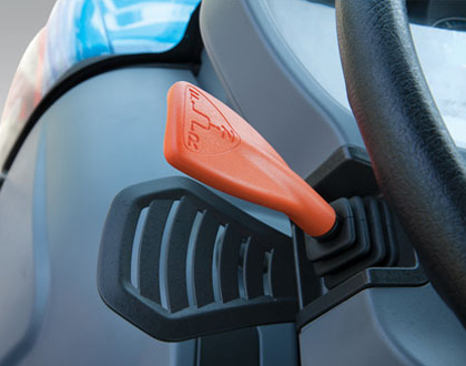 Минитрактор Yanmar LS MT1.25 HST - Система Power shuttle (опция)