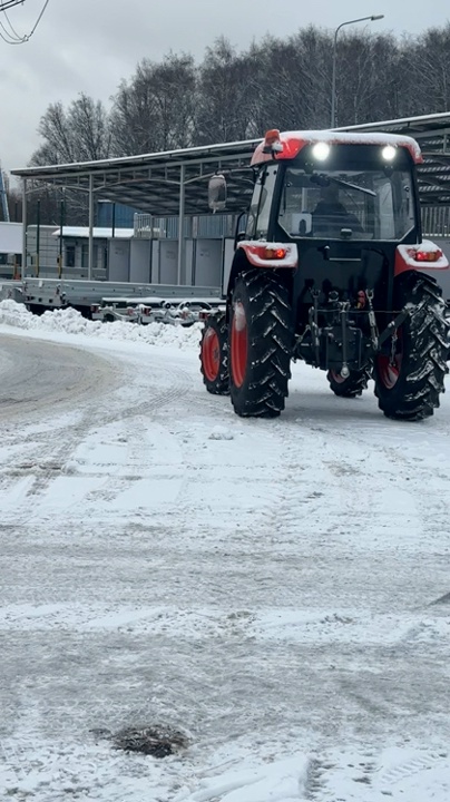 Трактор Kubota MU 4501 с кабиной