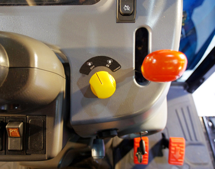 Трактор LS XR50 HST CAB - Независимый ВОМ