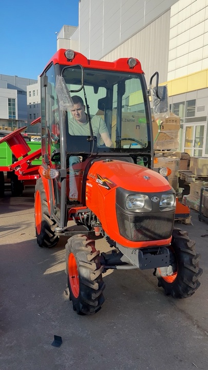 Трактор Kubota B 2741 и Wirax сенокосилка