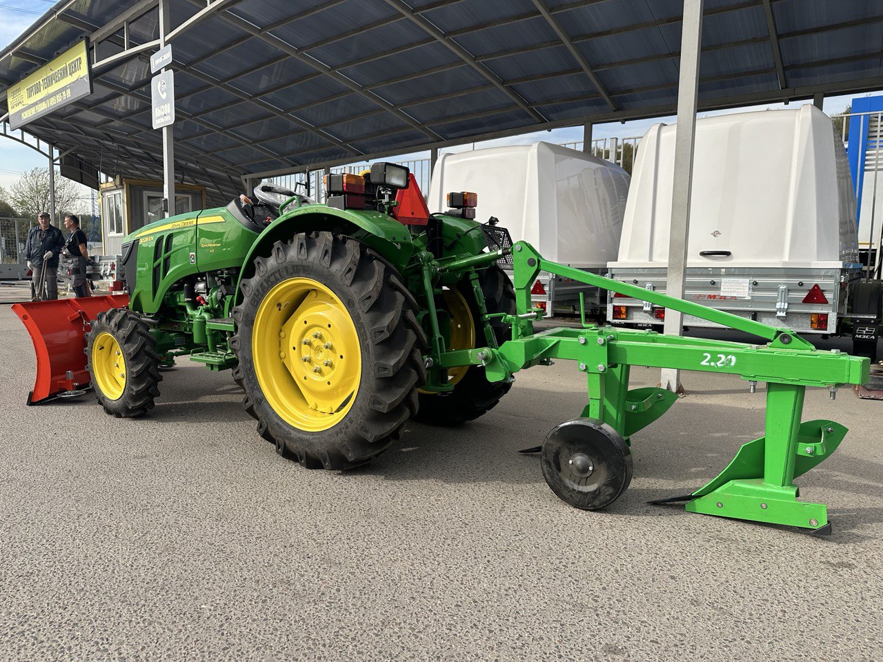 Минитрактор дизельный John Deere 3028 EN