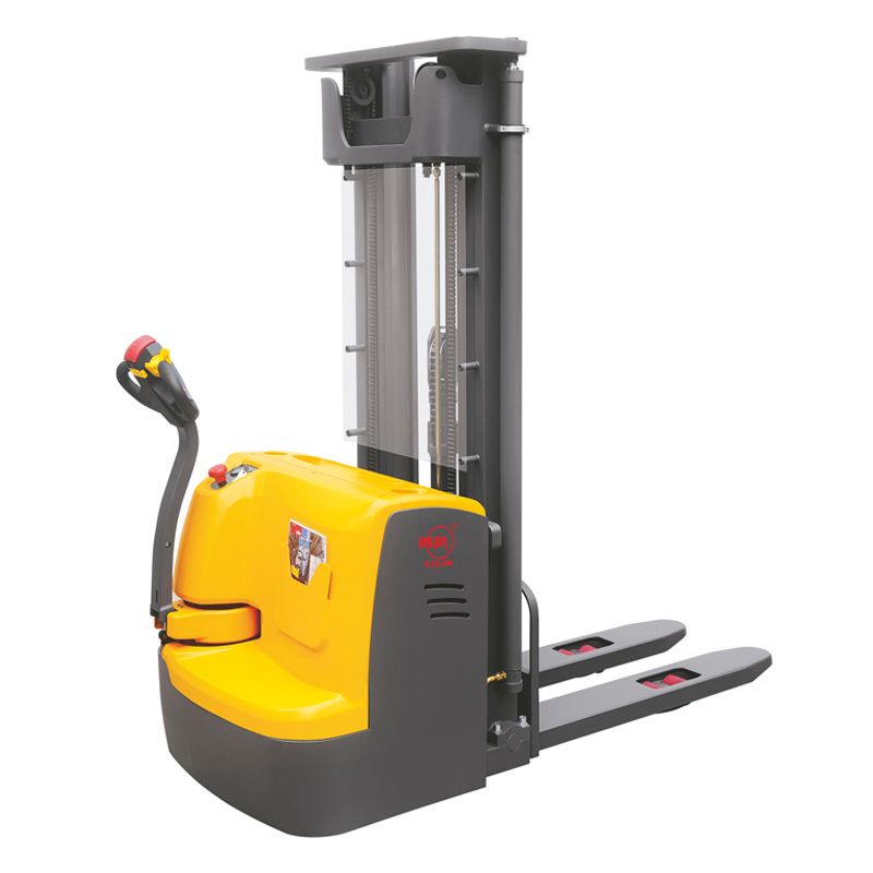 Штабелер самоходный 1,5 т 5,6 м XILIN CDDR15-III Li-ion 24/150 В/Ач (сопровождаемый) - изображение 1