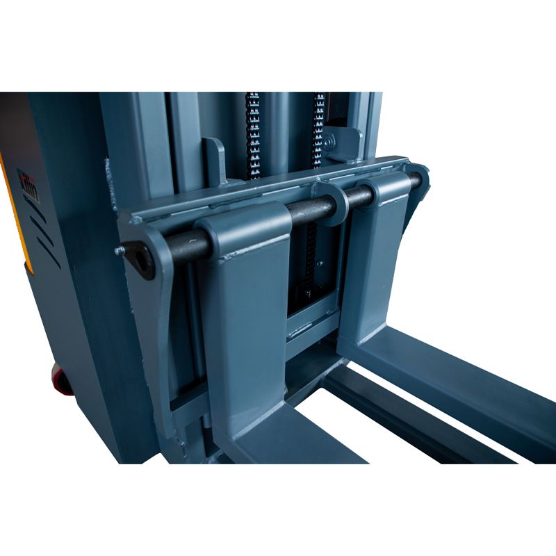 Штабелер самоходный 2,0 т 3,5 м XILIN CDD20K-EN с раздвижными вилами (с платформой) - изображение 4