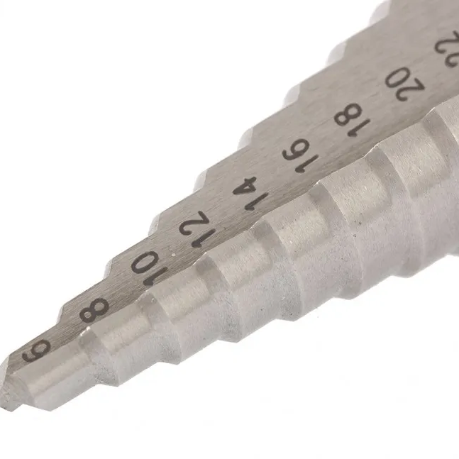 Сверло ступенчатое, 6-8-10-12-14-16-18-20-22-24-26-28-30 мм, Р6М5, трехгранный хвостовик Барс - изображение 3