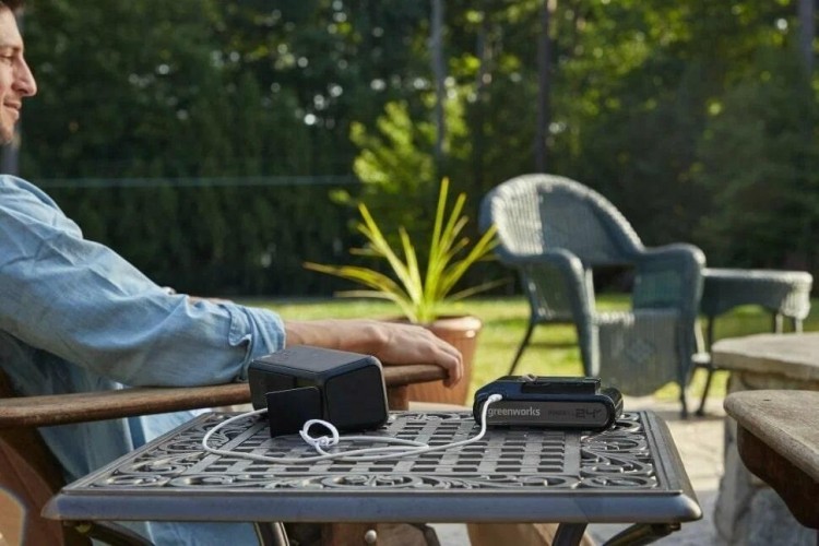 Аккумулятор GREENWORKS 24.0V 4,0 Ач Li-ion с двумя USB разъемами (2940407) 2940407 - изображение 2