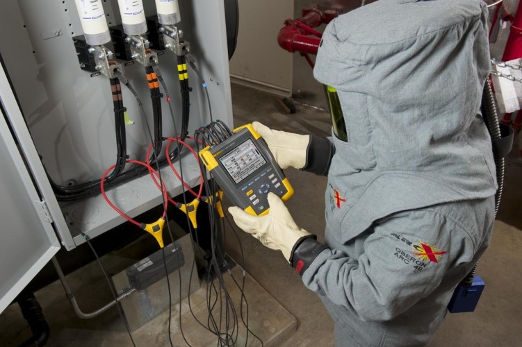 Анализатор качества электроэнергии Fluke 434 серии II 4116638 - изображение 4