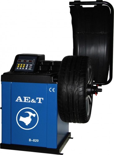 Балансировочный стенд AE&T В-820 для литых колес 10-24" до 65 кг, автоввод 2 парам. B-820 (220)
