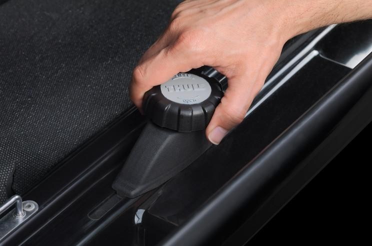 Бокс THULE Dynamic M (800) черный глянцевый 612800 612800 - изображение 2