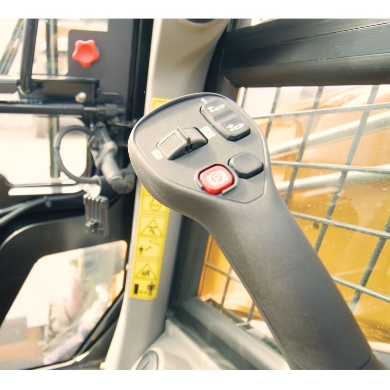 Мини-погрузчик CASE SV250B - изображение 5